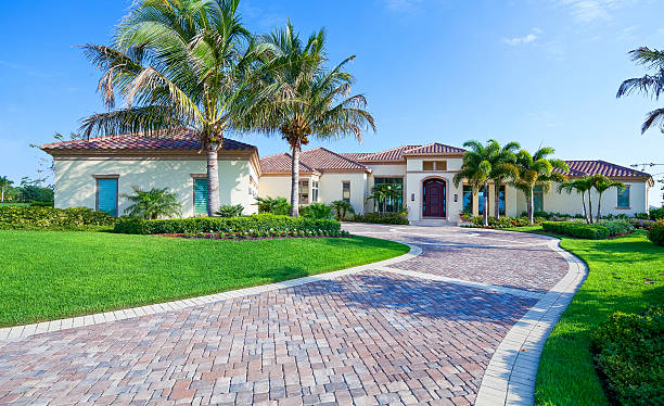 Best Local Driveway Pavers  in Bayside Gardens, OR